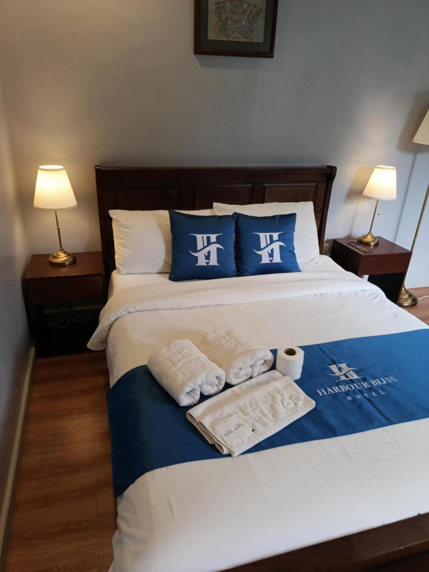 Harbour Bliss Hotel Coron Esterno foto